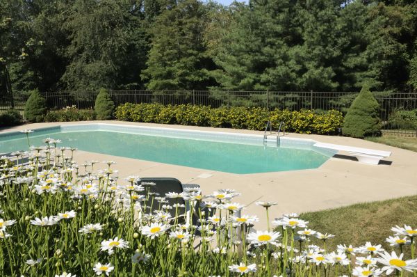 Pool Deck Leveling in Mobile